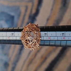 Vintage Avon 1979 Spun Blossoms Filigree Gold Tone Ring Size 7 ✨️💫
